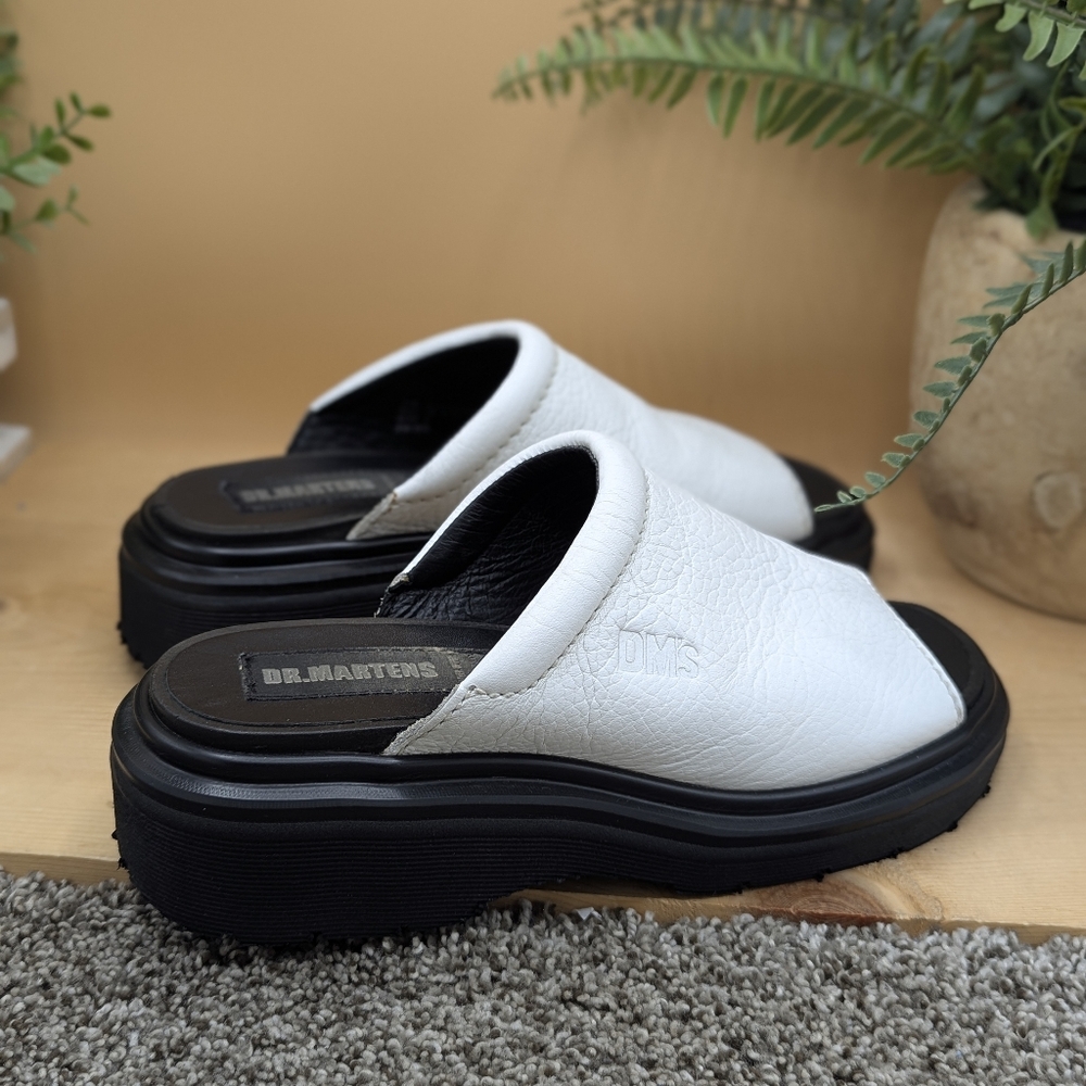 Vintage Dr. Martens 9057 Leather Slides Casual Summer Women's Sz 5 Shoes